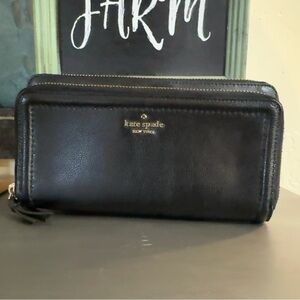 Kate Spade Staci Large Carryall dbl zip Wallet black pebble leather - EUC